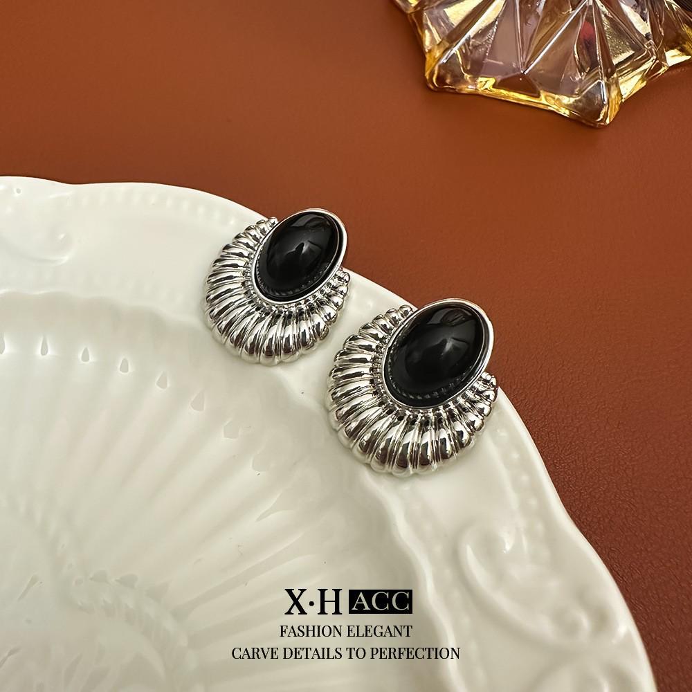 Elegant Gold-Plated Black Zircon Stud Earrings - Niche Design for a Luxurious Fashion Statement