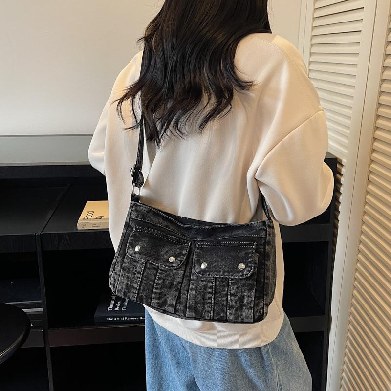 Women's Messenger Bag Large Capacity Messenger Bag Vintage Denim Bag