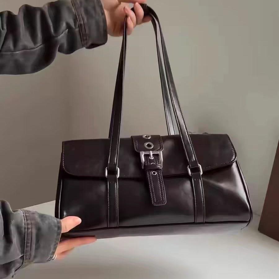 Niche design handbag bag new sweet cool babes locomotive bag retro commuter armpit bag