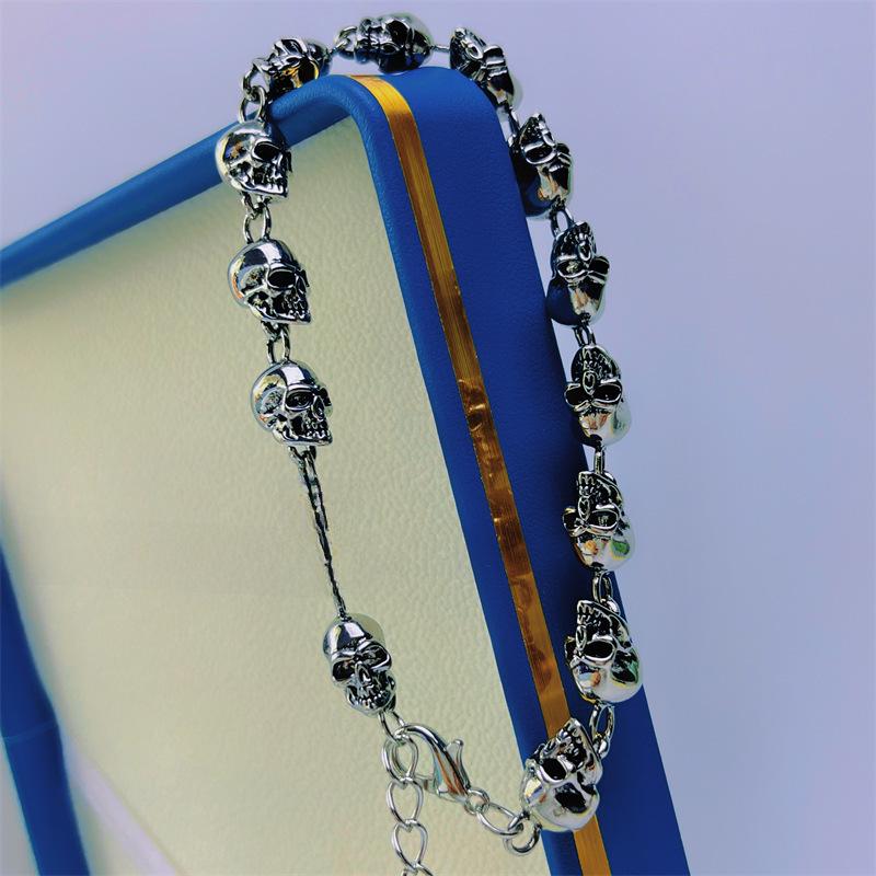 Brățară Punk Retro Craniu Metal Bărbați American-European: Accesoriu îndrăzneț, la modă