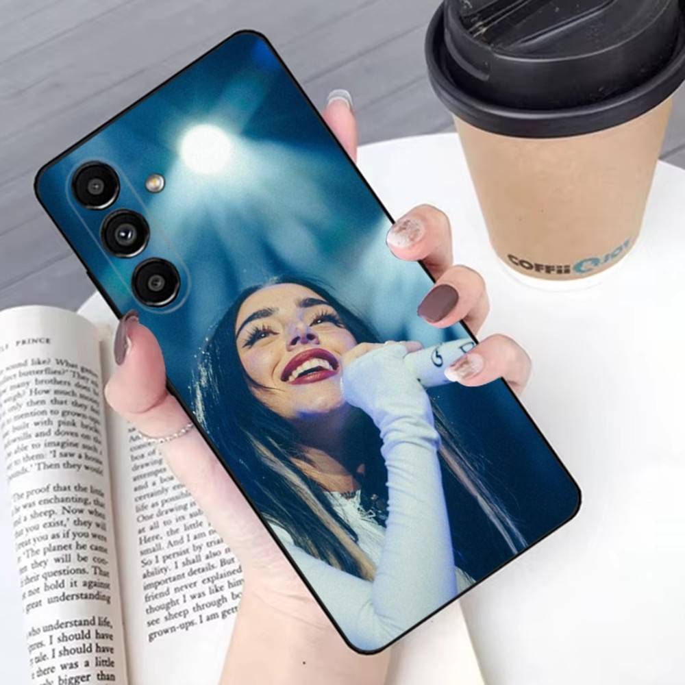 Sängerin Nicki Nicole Handyhülle Für Samsung S 25,24,23,22,30,21,10,9,Ultra,Plus,Lite,FE,4G,5G Schwarzes Weiches Case