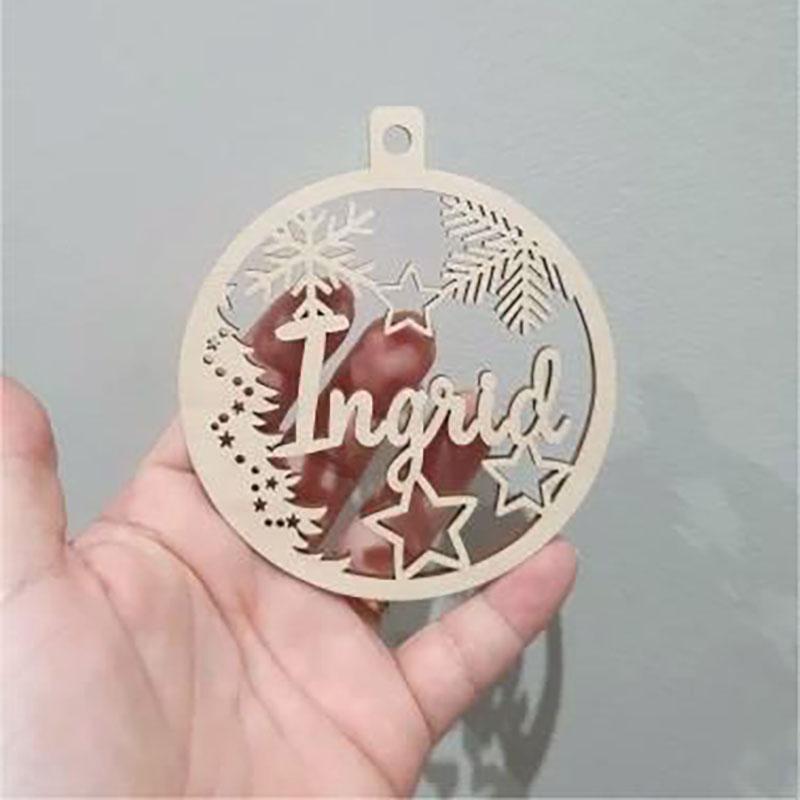 Personalized Different Name Christmas Ornament Custom Christmas Bauble Laser Cut Snowflakes Decoration Wooden Hanging Gift