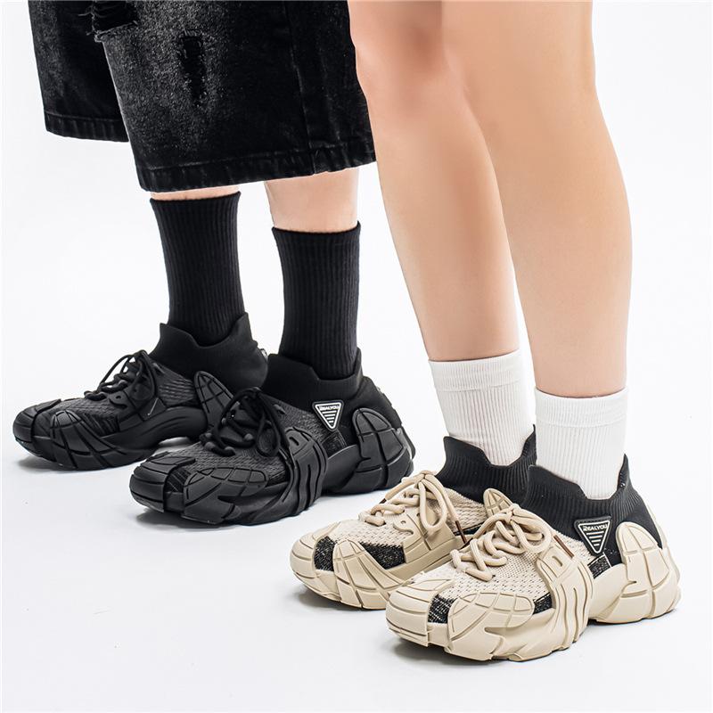 Casual running non-slip sports thick sole heightening men's and women's dad shoes couple flying woven mesh breathable and versatile