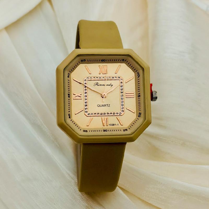 

Женские часы JYL Панк Восьмиугольный кожаный ремешок light khaki снег