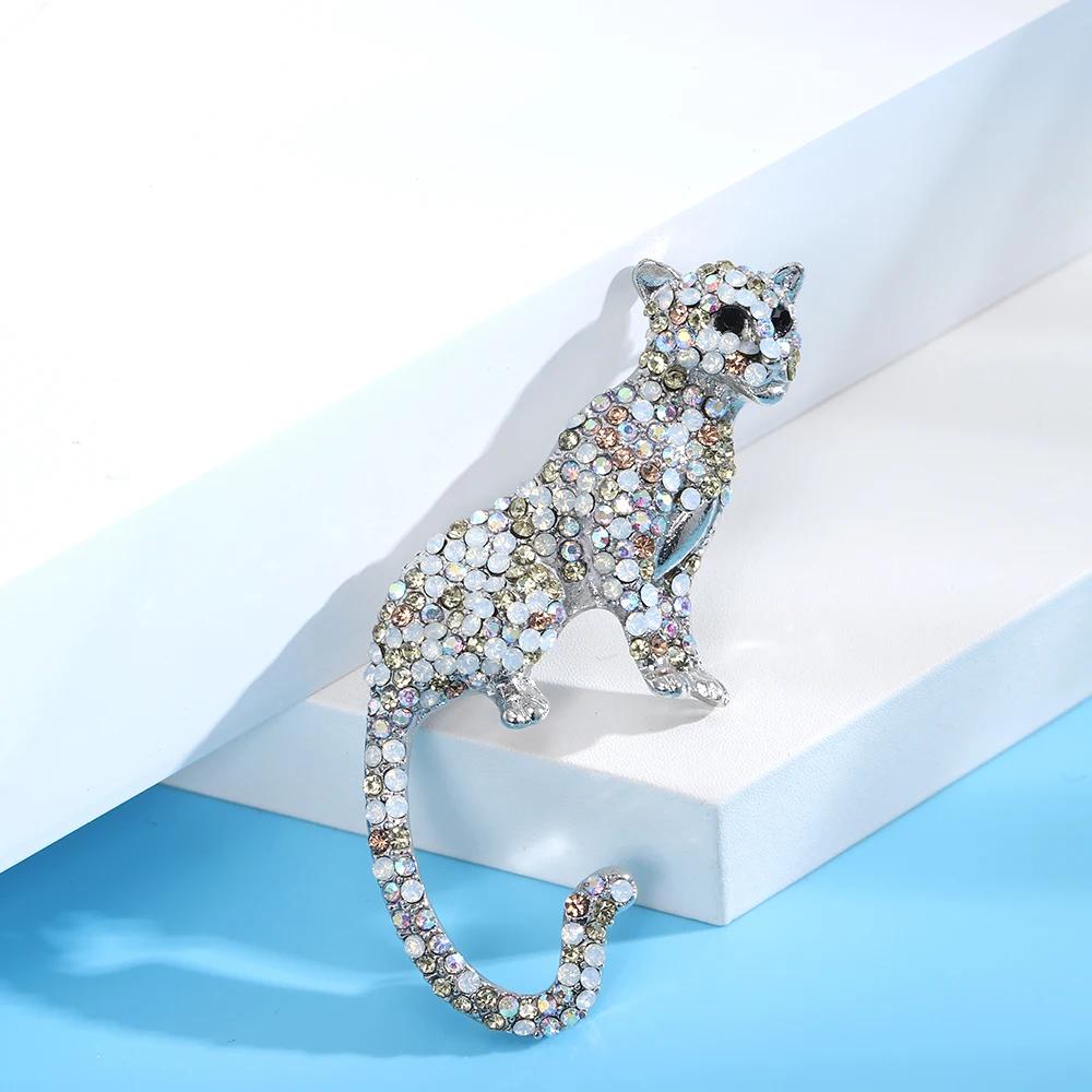 Vintage Rhinestone Cheetah Brooches for Women Unisex Animal Pins Event Party Funny Gifts Backpack Decoration Clothes Accessories