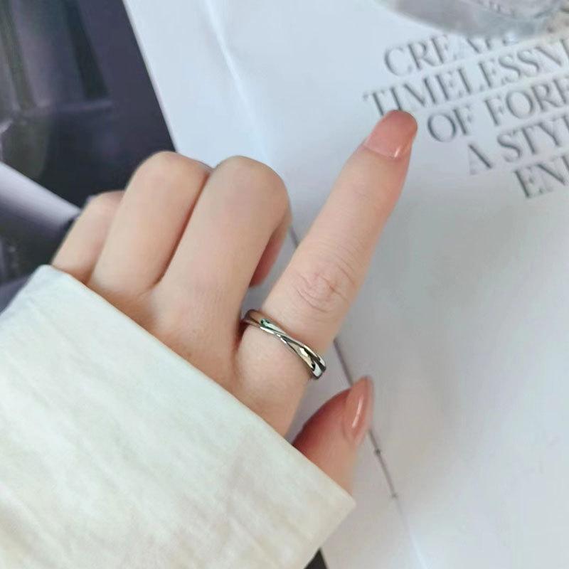 Mobius Strip Couple Rings Open Design With Zircon Fashionable Interwoven Men And Women Jewelry