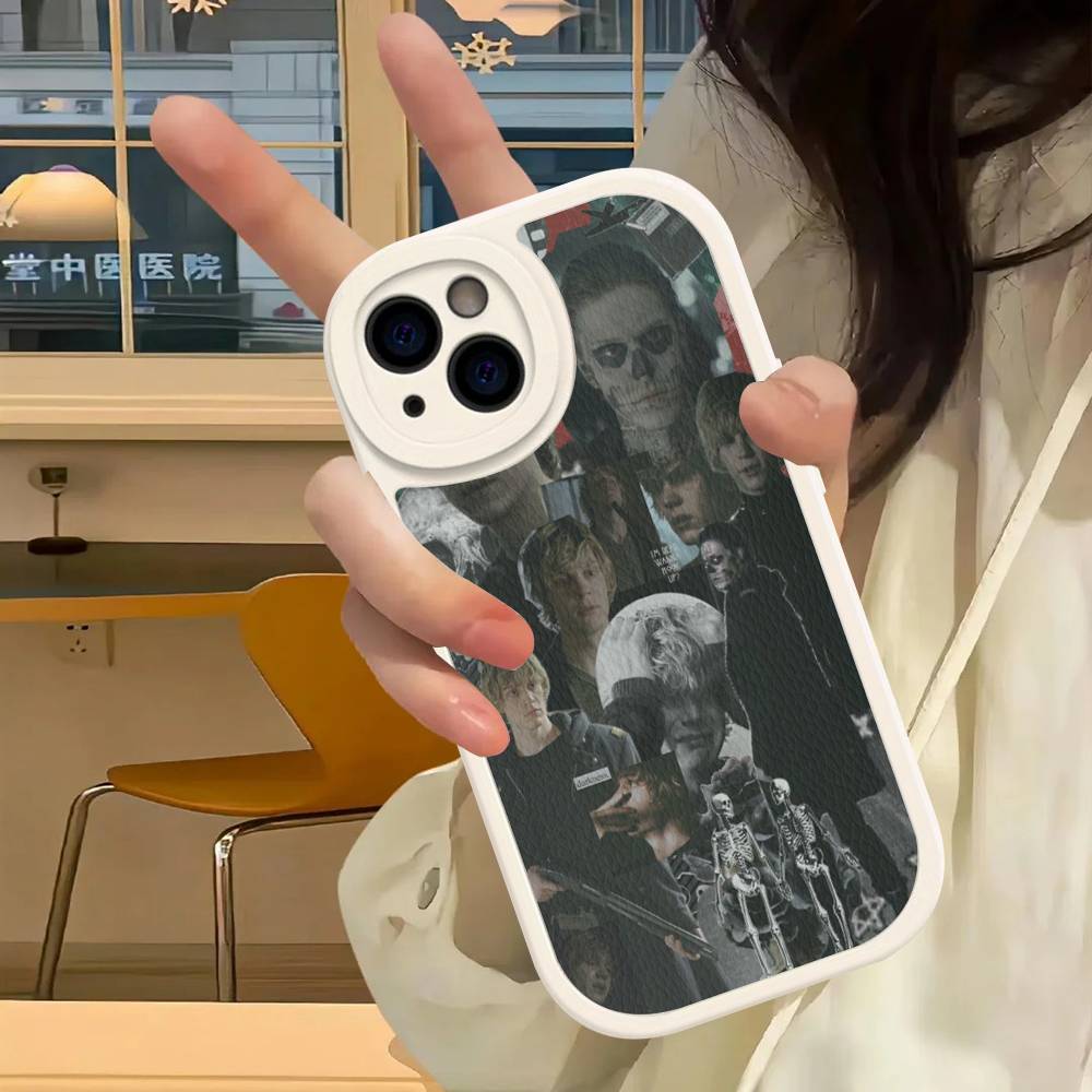 

American Actor E-Evan P-Peters Phone Case For IPhone 16 15 14 13 12 11 Pro Max Plus Leather Cover iPhone 15 pro