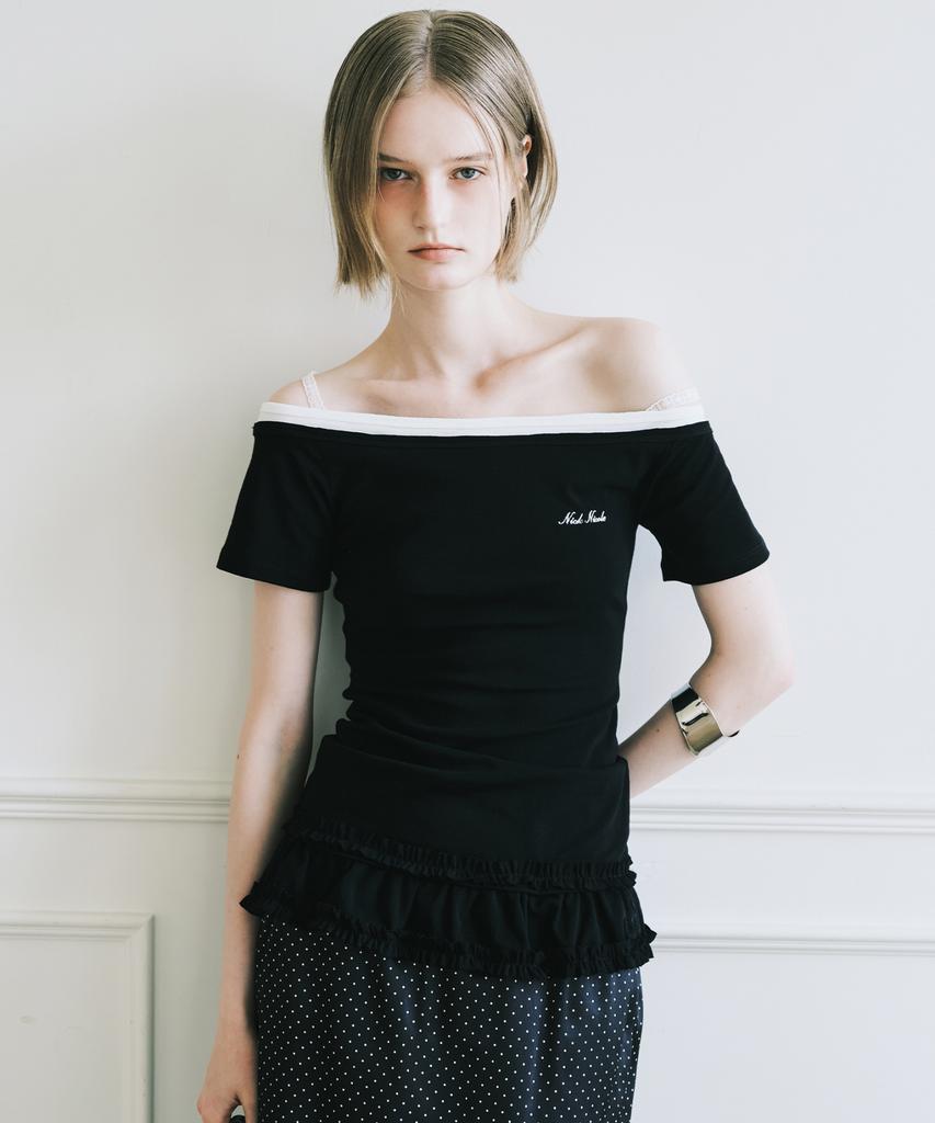 Nigaennikol Off-Shoulder Frill Half Top_Black