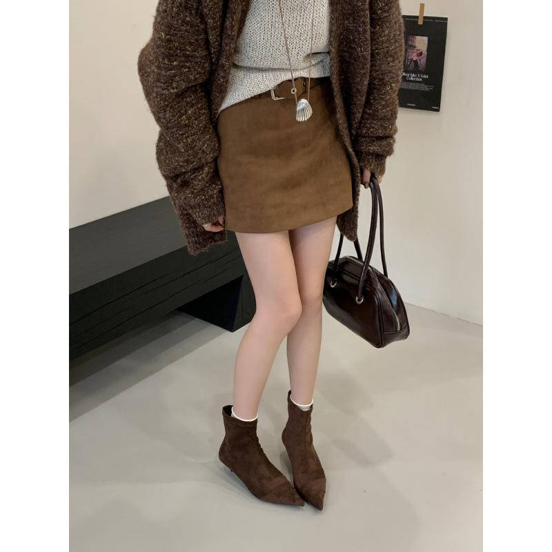 

2025 new small heel thin heel pointed fashion simple thin short boots temperament versatile suede short boots women 39 темно-коричневого