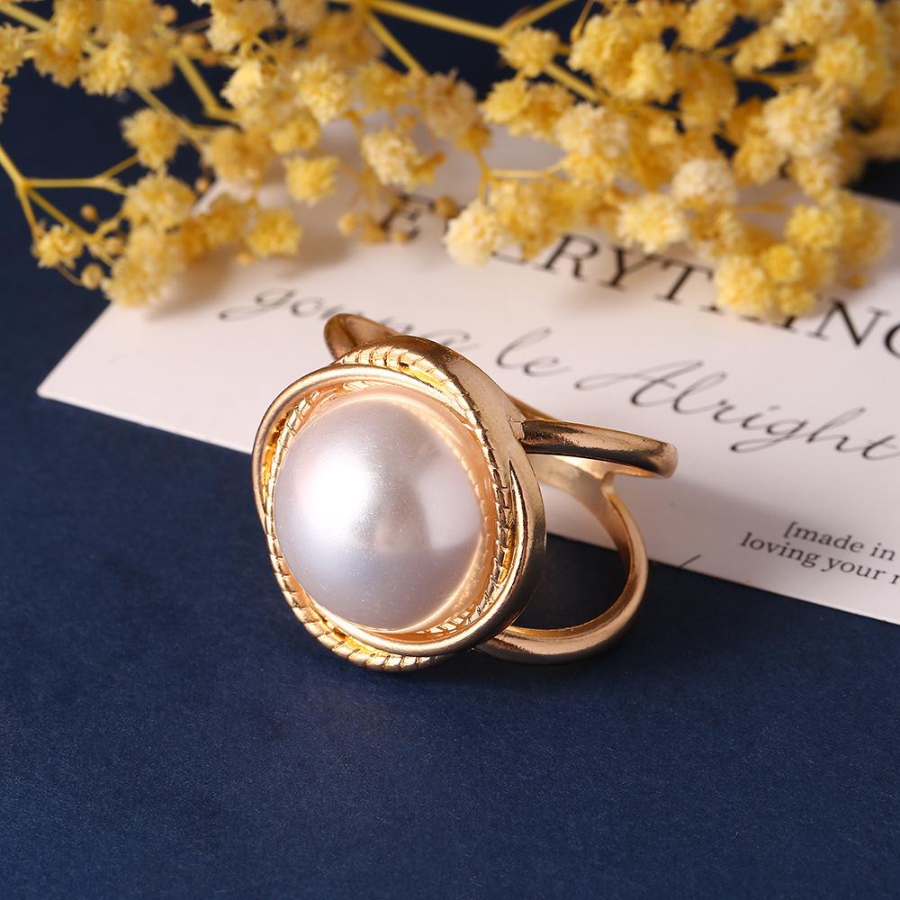 Korean Pearl Camellia Scarf and Shawl Buckle for Fashionable T-Shirts