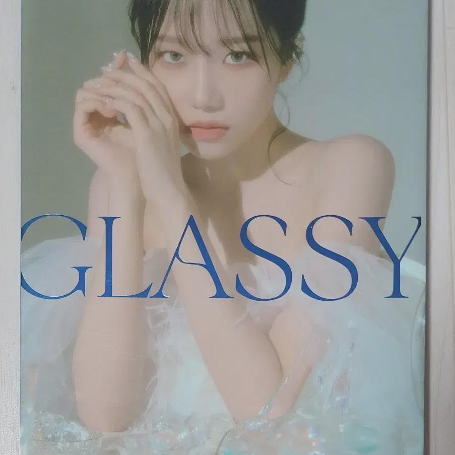 

Joyuri s First Single Album glassy