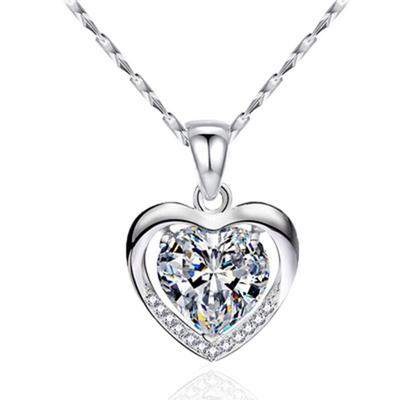 Collar con Cadena y Colgante de Corazón para Mujer