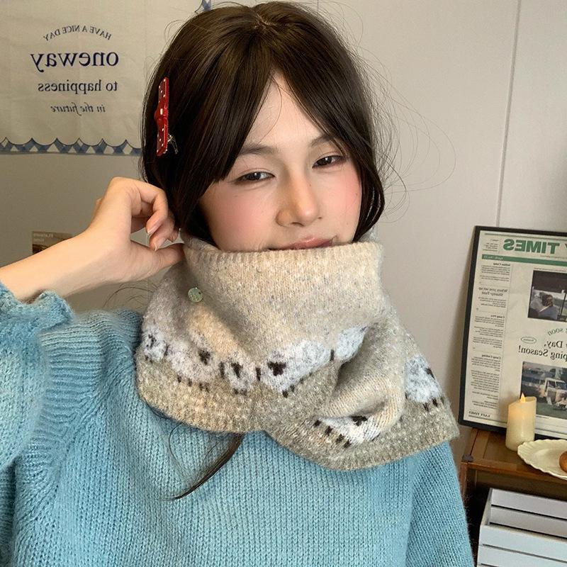 Luochi Sweet Sheep Knit Scarf: Cozy Jacquard Neck Gaiter for Autumn/Winter, Perfect for Students and Couples