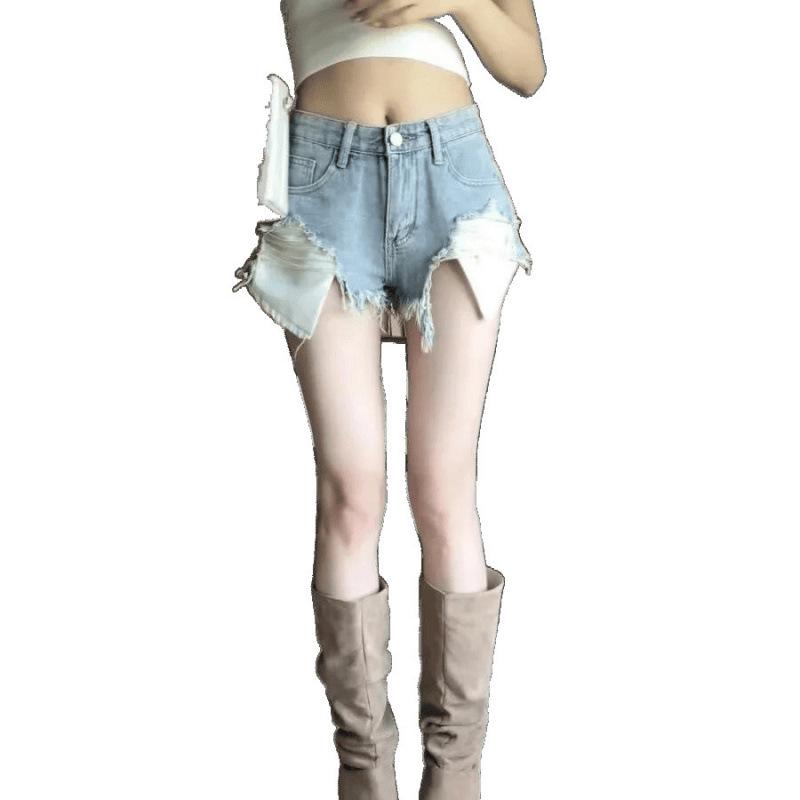 Women's Retro Low-Waist Denim Shorts with Raw Hem and Rips