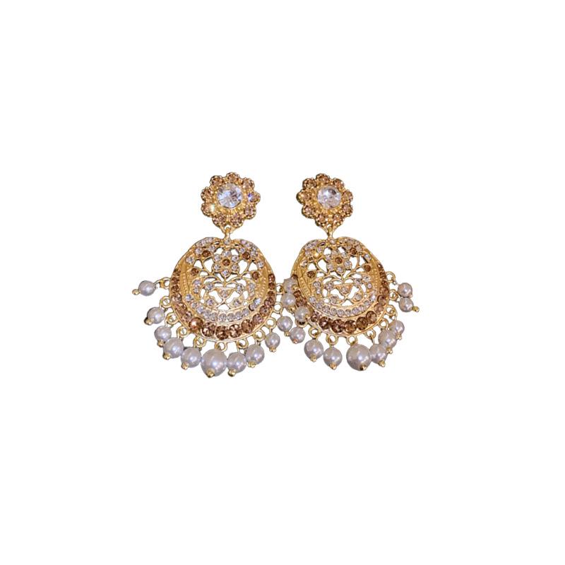 Vintage Stříbrné Visací Náušnice s Inkrustovanými Diamanty a Perlami - Dutý Design, Retro Dvorský Styl