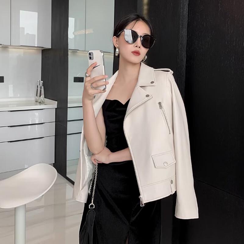 

Женская кожаная куртка в мотоциклетном стиле из овчины KAISER L