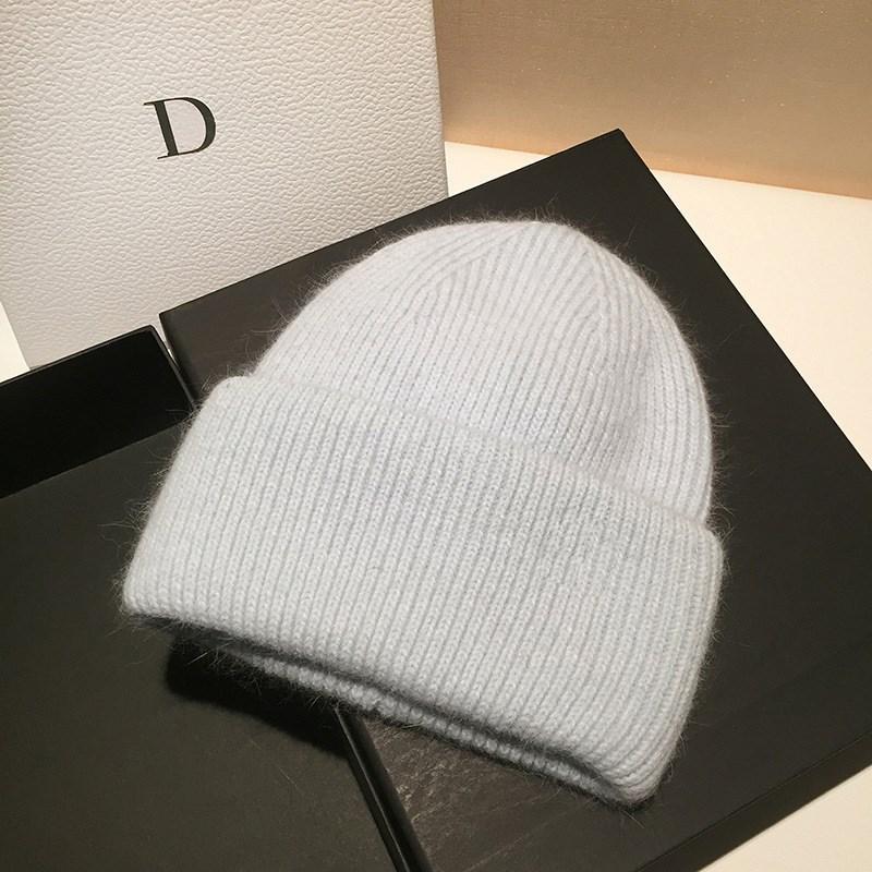 Soft Sticky Rabbit Fur Knitted Woolen Hat for Women In Winter Solid Color Warm Cover Head Showing Small Face Hats & Caps (women’s)