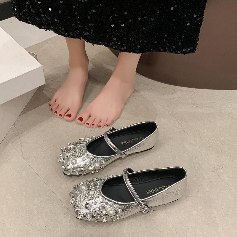 Fashion Mary Jane Shoes 2025 Autumn New Pearl Rhinestone Flat-soled Grandma Shoes Shallow Mouth Versatile Women's Single Shoes