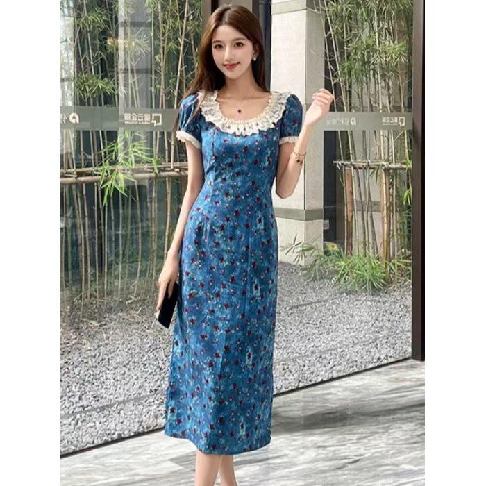 Retro Elegant Gradient Lace Puff Sleeve Dress with Square Neck Small