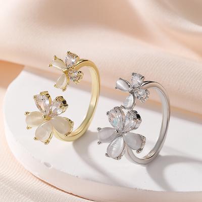 Modīgs temperaments, augstas klases izjūta, salds un daudzpusīgs, sieviešu gredzens ar sirds formas ziedu atvērumu