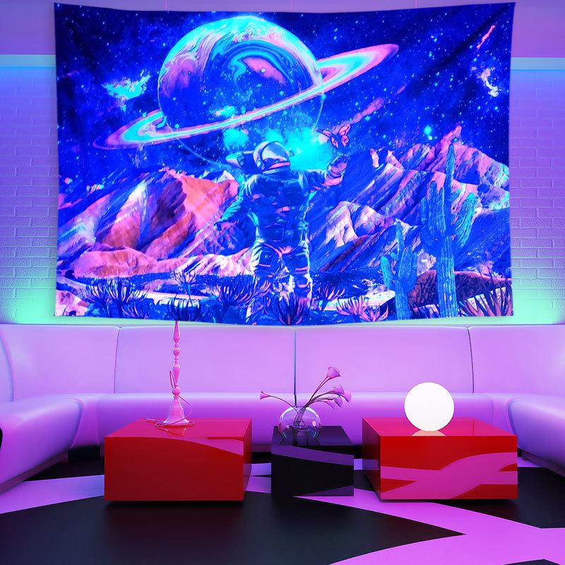 УФ-флуоресцентный гобелен с принтом астронавта и планеты — фото 4