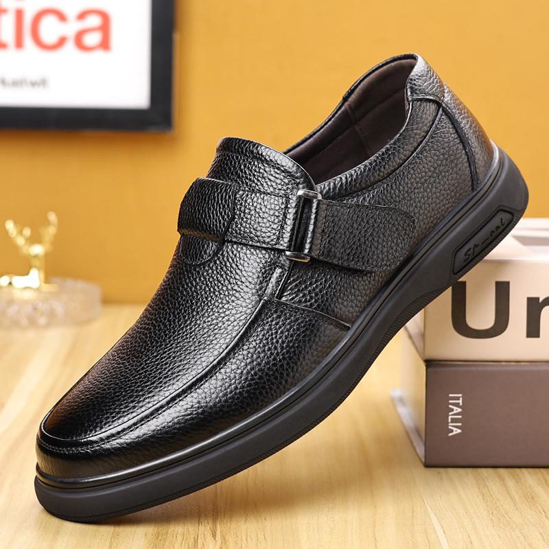 

Мужская кожаная обувь 2025 осень нога повседневная черная на одной педали для среднего и пожилого возраста кожаная обувь 2025 38 чёрный