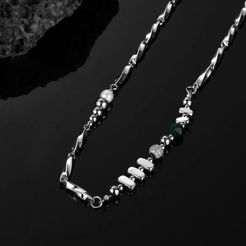 Titanstahl Mobius Gespleißte Gebrochene Silberne Halskette für Männer, Einfaches und Hochwertiges Gefühl, Vielseitig und Nicht Verblassend, Herbst- und Winter-Pulloverkette