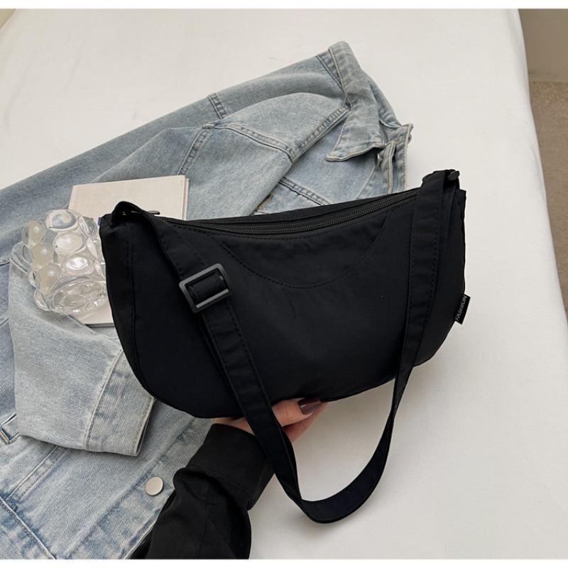 

Casual and light shoulder crossbody Oxford canvas bag women s waterproof commuter solid color versatile nylon bag чёрный