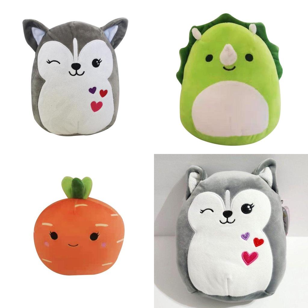 Un mīkstā Squishmallow plīša rotaļlieta ar Stump no Skeleta komandas Bouncer**