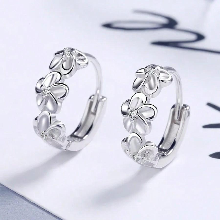 Top Silver Color Needle Earrings for Women's Wedding Fashion High Quality Jewelry Crystal Zirconia Flower Cute Stud