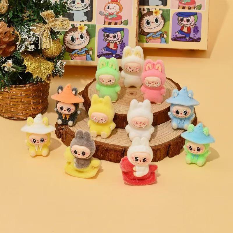 Labub 12 Hole Blind Box