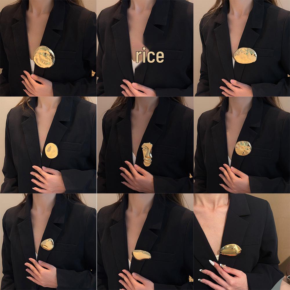 European & American Retro Firework Brooch for Women - Elegant, Versatile Metal Pin for Suit Jackets