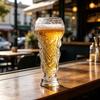 Trophäen-förmiges Bierglas Kreativer Fußball-Design-Becher Neuheit Trinkbecher