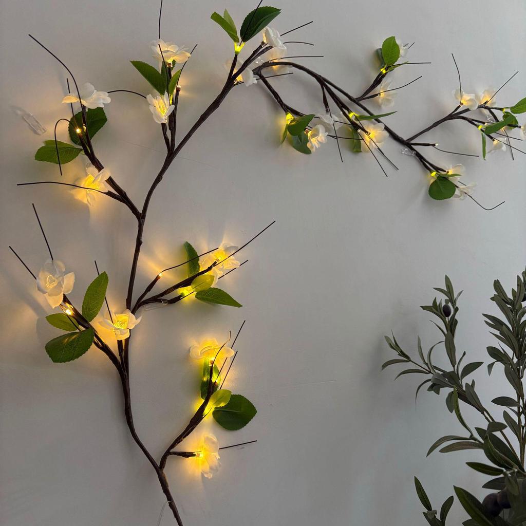 Bendable LED Rattan String Lights with Butterflies & Leaves for Wall Decoration