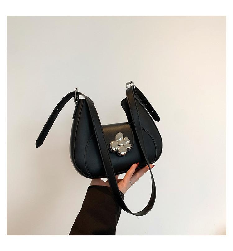 

City Chic Korean Style Handbag With Contrast Colors And Stitching Details For Spring 2024 чёрный