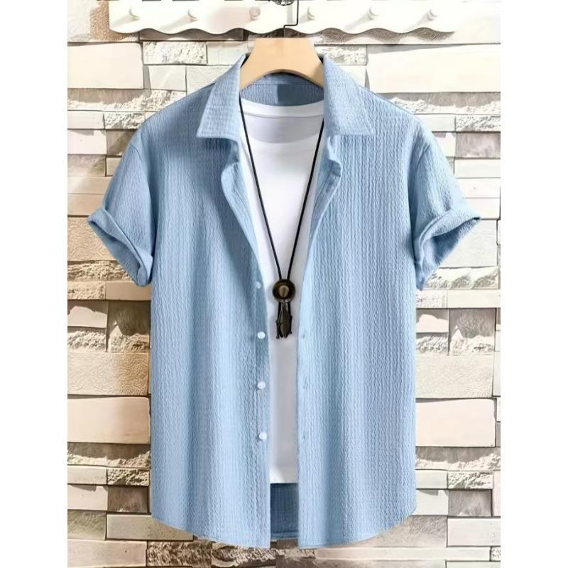 

Men s Short-Sleeve Button-Down Shirt with Textured Fabric & Casual Layered Style S синій