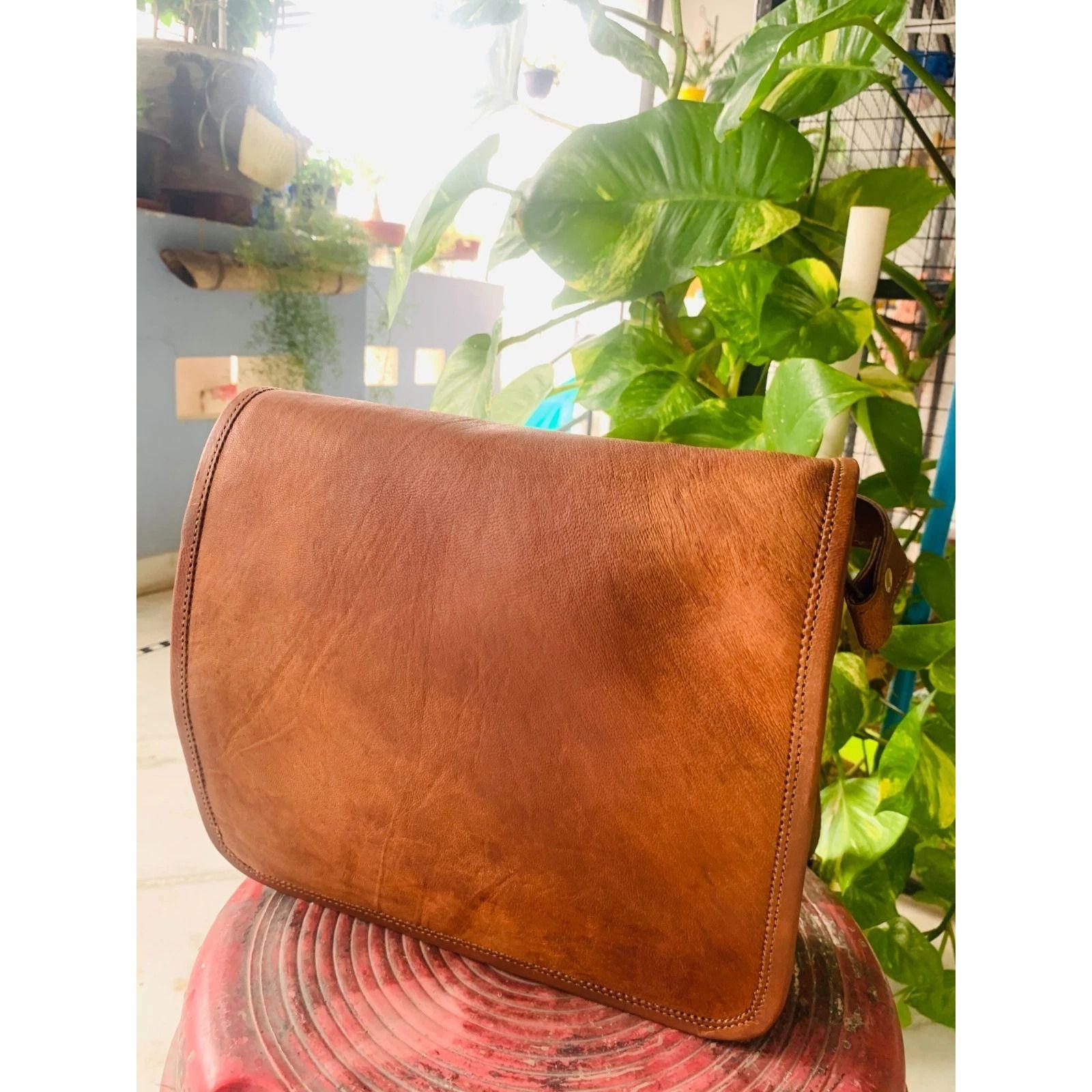 

Celebraty Leather Vintage Laptop Messenger Handmade Briefcase Bag Satchel 15 x 11 x 4 in