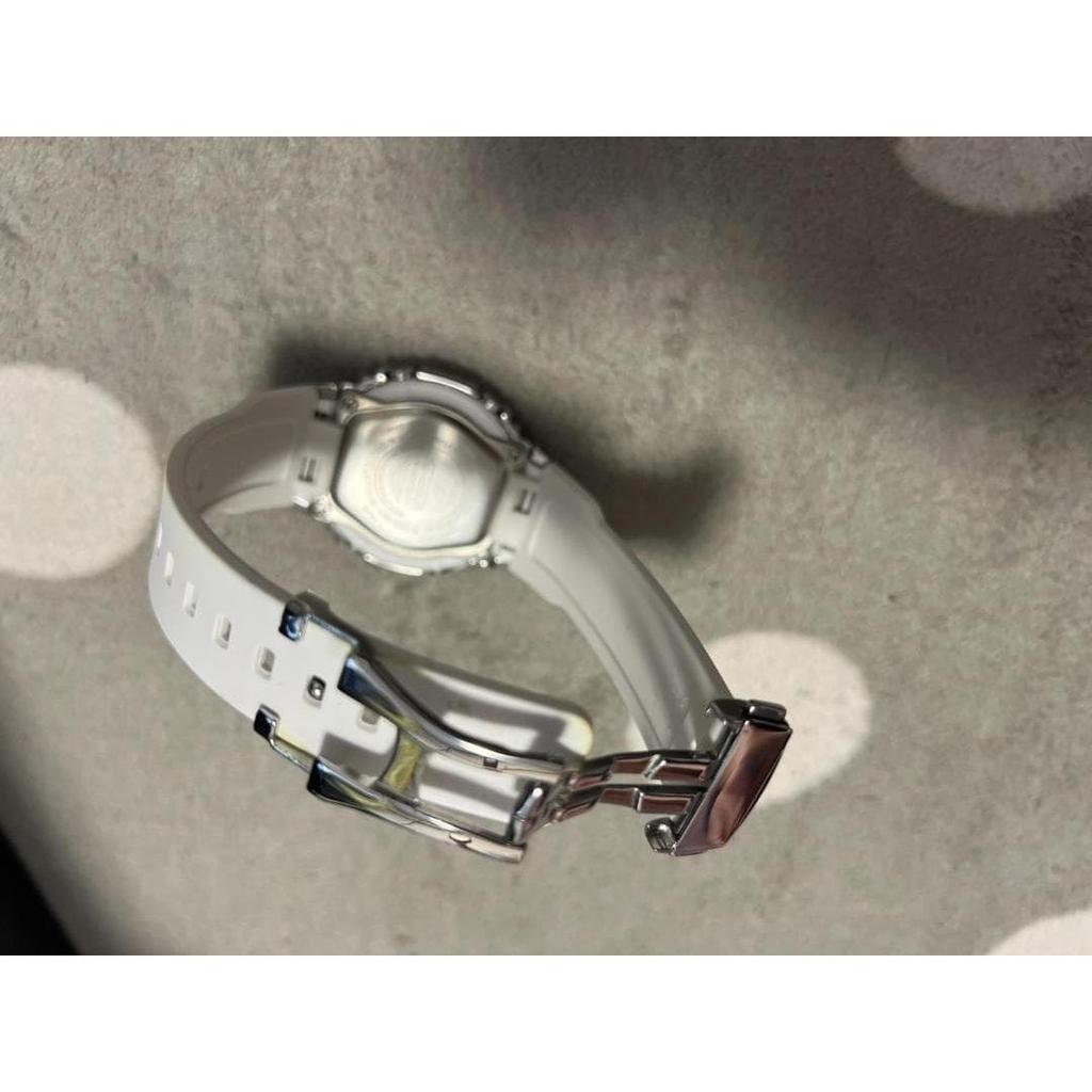 Used A Carefully Selected Item! G-SHOCK with D Buckle for Men and Women for a Luxurious Look