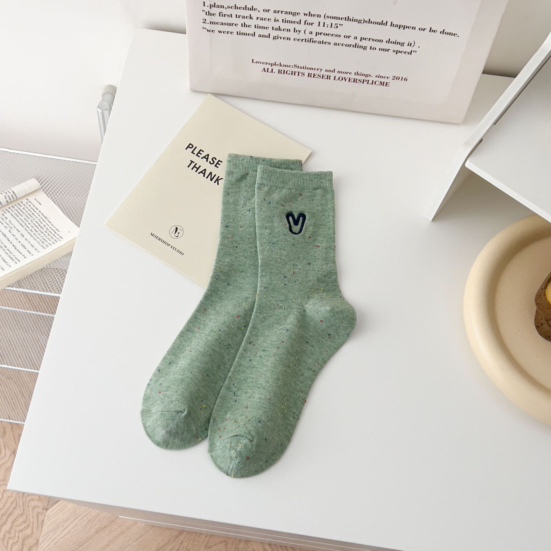 

Love Embroidery Ideas Yarn Tube Socks Female Tide Spring And Autumn Internet Celebrity Korean Personality College Style Female Socks One size fits all зелений