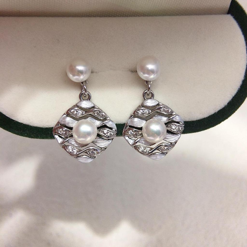 Pearl Stud Earrings - Natural Freshwater, Geometric Diamond Design, Elegant Retro Style Jewelry