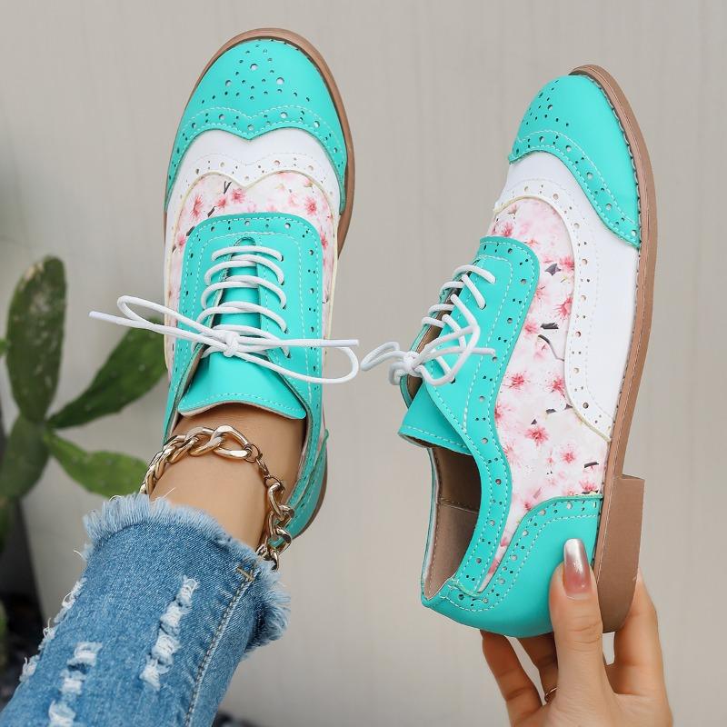 Fashion European and American Foreign Trade Fashion New Simple and Elegant British Style Casual Two-tone Women's Flat Brogue Shoes