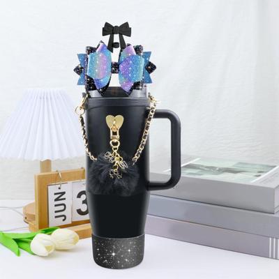 8 Adet Bling Bardak Aksesuarları 8-46oz Bardak Silikon Bardak Bot Sevimli Fiyonklu Pipet Üstü Sap Askısı Su Şişeleri için Süsler