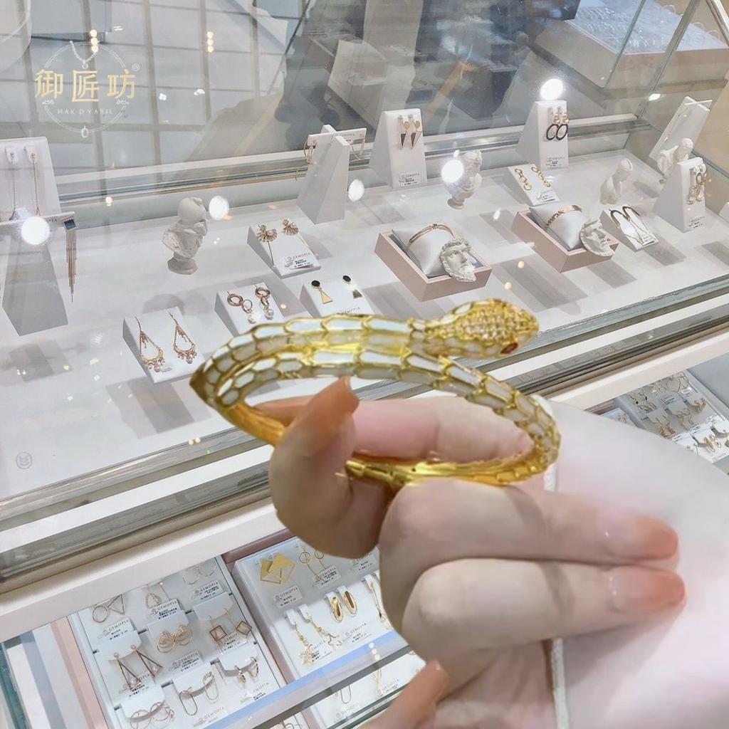 Elegant temperament versatile Snake Bracelet Women's White Snake Bracelet Is a Gift