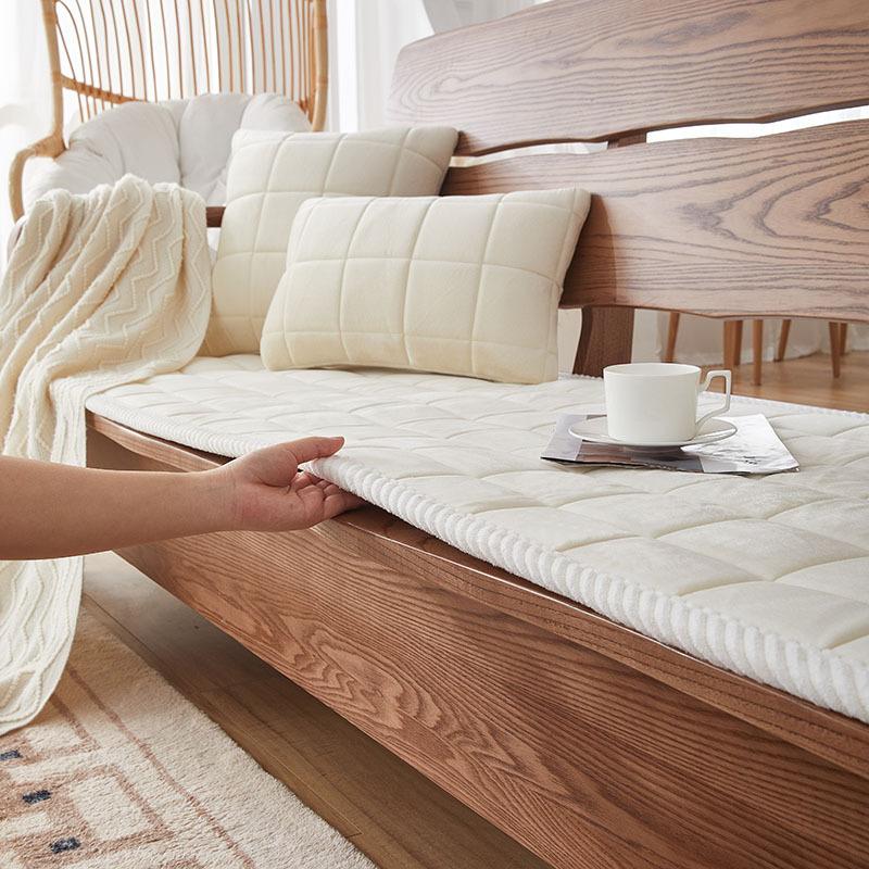 Polštáře na pohovku Four Seasons univerzální protiskluzová zimní část Plyšové polštáře do obývacího pokoje Mahagonové podušky na pohovku