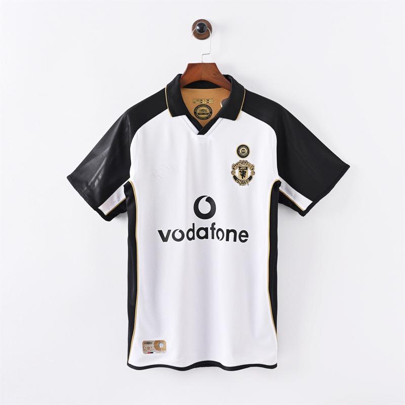 Manchester United Retro-Trikots Sporttrikots gibt es in verschiedenen Stilen, und das WM-Fußballtrikot ist ein Haarhersteller.