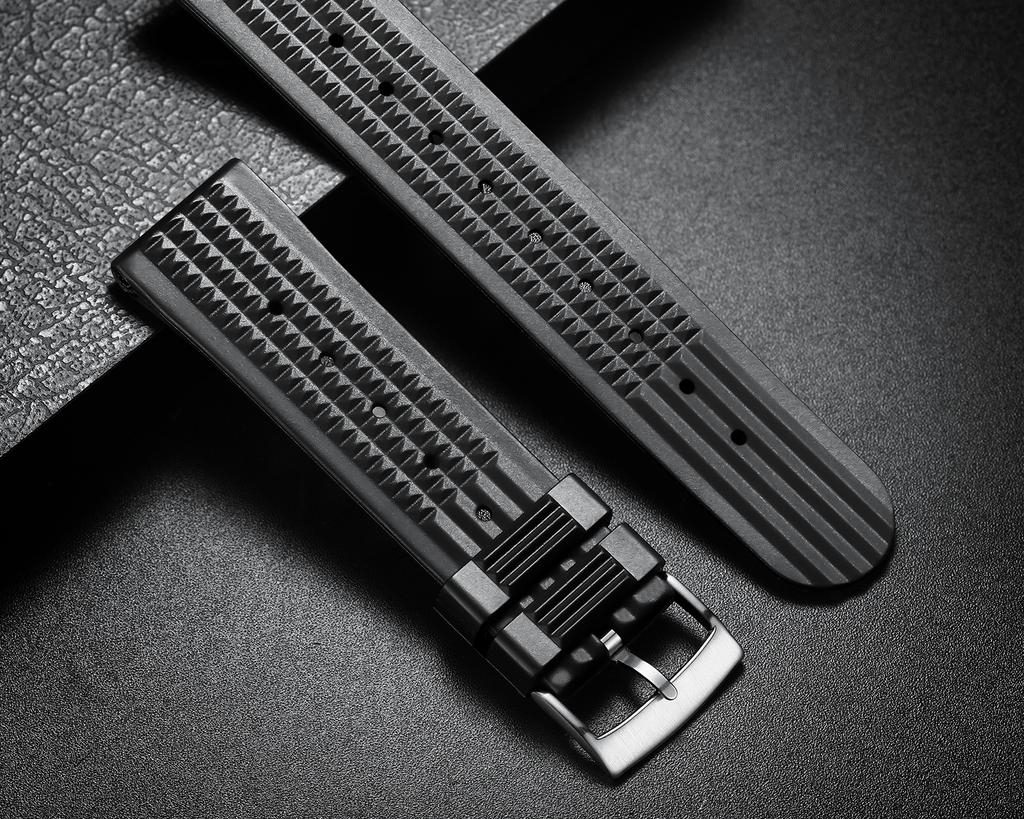 20mm New Black Men's Strap Silicone Strap Steel Pin Buckle Rubber Strap Quick Release Watch Accessories Universal Watch Strap