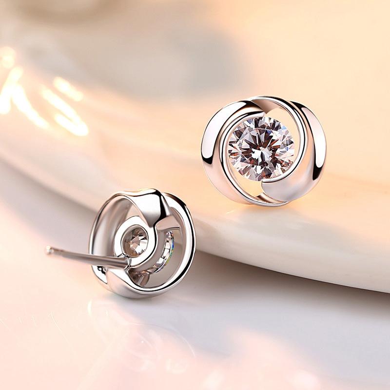1Pc Rotating Love Earrings Corrugated Windmill Synthetic Zircon Earrings Fashion Earrings