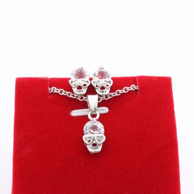 Modisches Schädelkopf Halsketten- & Ohrring-Set mit Zirkonia
