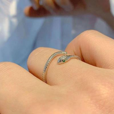 Mini Exquisite Green Eye Snake Ring for Women Adjustable Finger Ring Party Jewelry Gift