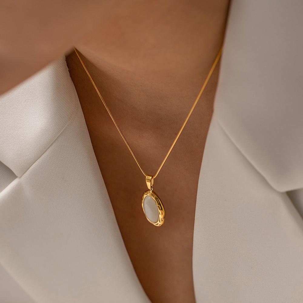 Luxury 18K Gold Plated  Oval Shape White Cat Eye Opal Stone Pendant Necklace Fashion Jewelry